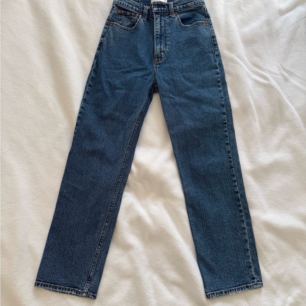 Abercrombie & Fitch The Ankle Straight Ultra High Rise Jeans 4 short